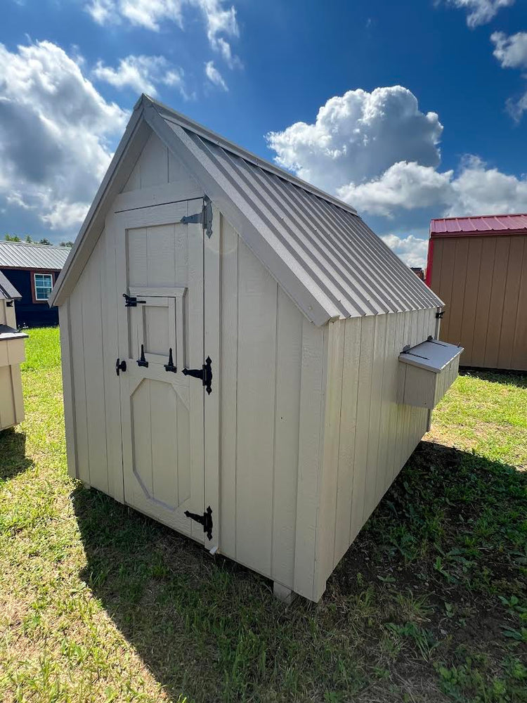6x8 Chicken Coop - 24PB118 Horn