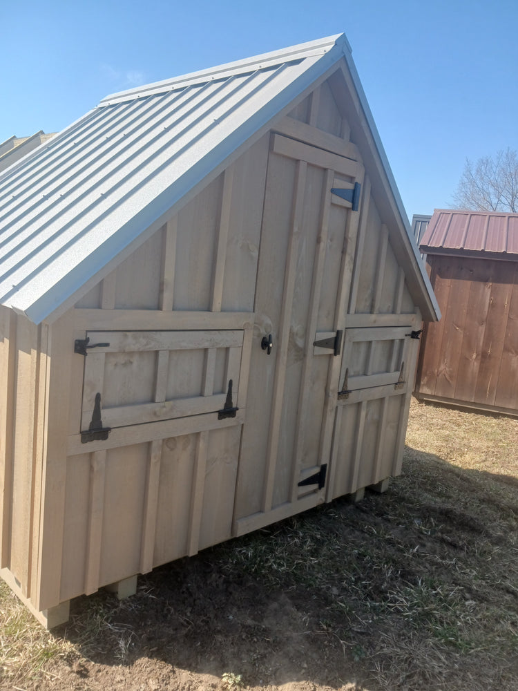 25PB04 Coop 8x12