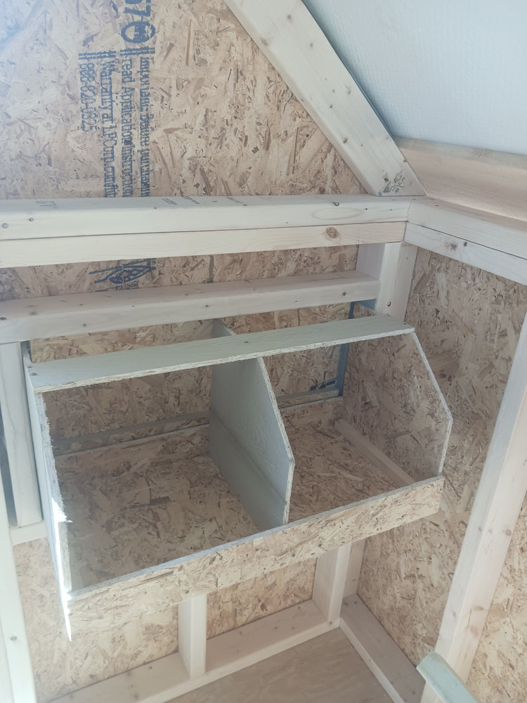 25PB05 8x12 Coop