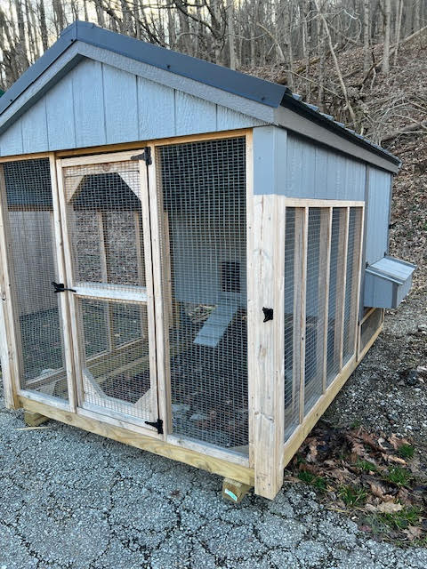 6 x 10 Coop - 23HMB610-183 HICK