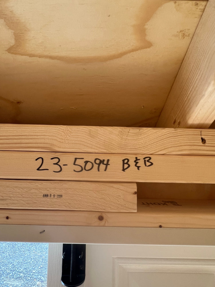 8x12 Cottage 23-5094 Horn